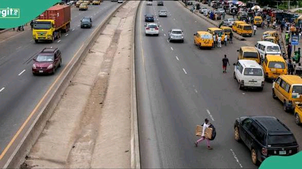 168 Solar Streetlights Stolen Along Lagos-Ibadan Expressway