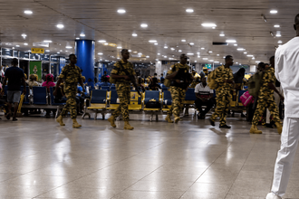 Nigerian Airport Passengers Give Returning Soldiers Standing Ovation