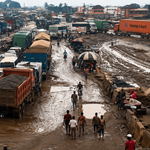 Stranded Travelers Patch Potholes on Nigeria's Crumbling Federal Roads