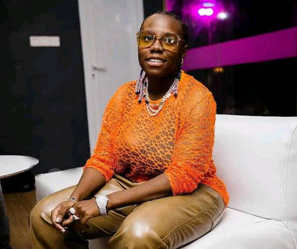 Teni Challenges Tiwa Savage To N1.5bn Boxing Match, Tiwa Replies “Pick A Date” 2 Teni Challenges Tiwa Savage To N1.5bn Boxing Match, Tiwa Replies “Pick A Date”