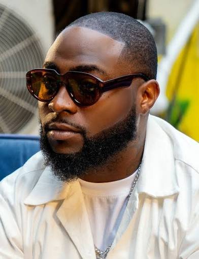 VDM Warns Davido Over Nigerian Politics, Calls Singer a Hypocrite