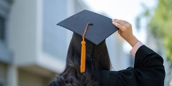 Will Employers Still Value University Degrees In 2036? 2 Will Employers Still Value University Degrees In 2036?
